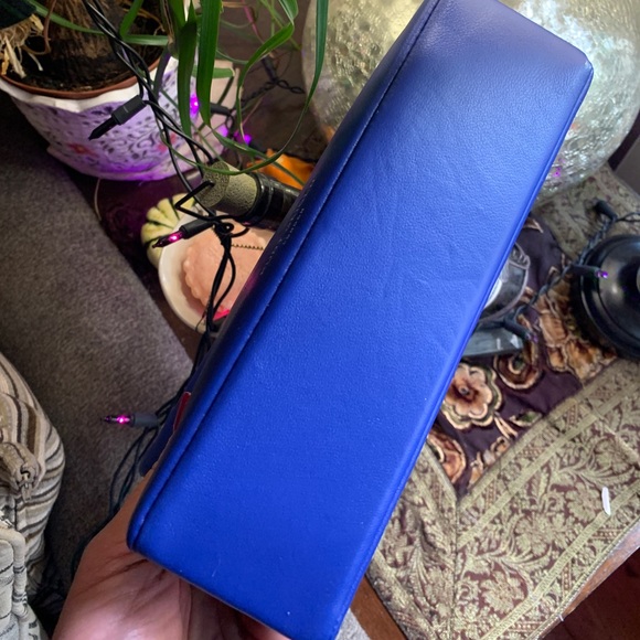 SOLD⛔️Authentic KURT GEIGER LONDON SMOOTH convertible Leather flap magnetic - Picture 7 of 12